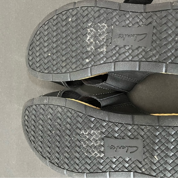 Clark’s Collection Black Reileigh Leatger Slip On Sandals - Picture 13 of 16